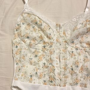 effordram • coquette floral bodysuit